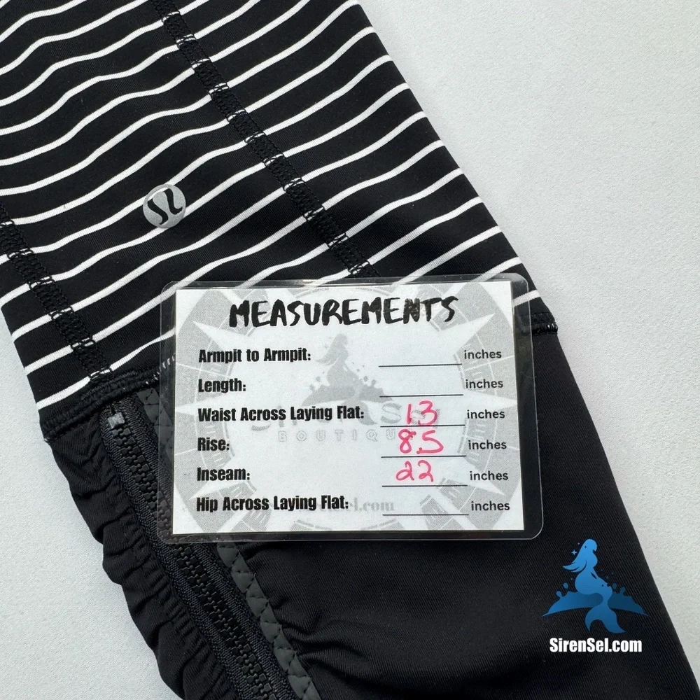 1076 lululemon Runday Crop - Size 4 - Parallel Stripe Black/White - Picture 13 of 14